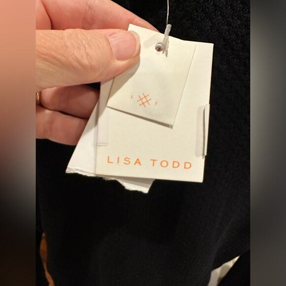 Lisa Todd LOVER EMBROIDERED RAINBOW HEART SWEATER - Picture 9 of 13